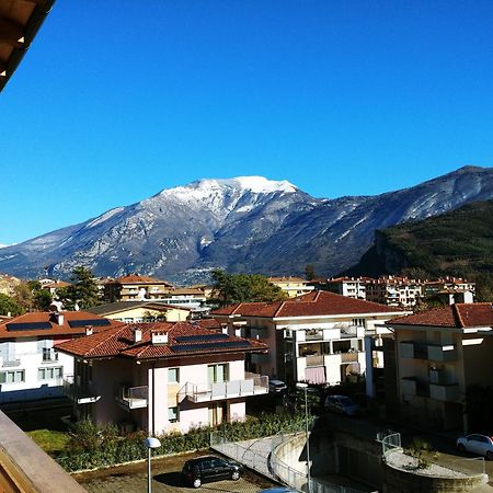 Antica Casa Alboletta Apartment ริวาเดลการ์ดา ภายนอก รูปภาพ