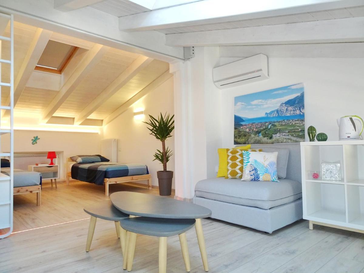Antica Casa Alboletta Apartment ริวาเดลการ์ดา ภายนอก รูปภาพ