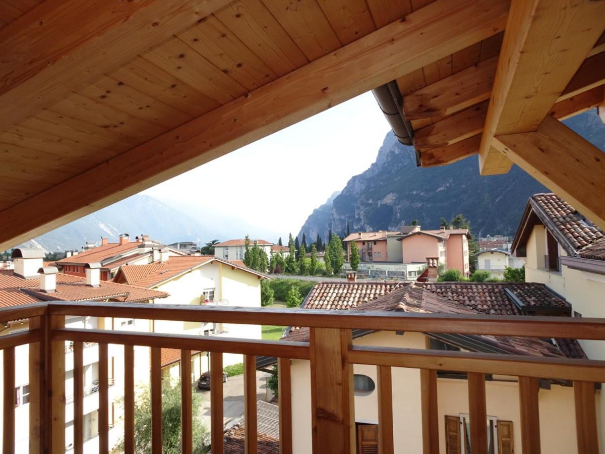 Antica Casa Alboletta Apartment ริวาเดลการ์ดา ภายนอก รูปภาพ
