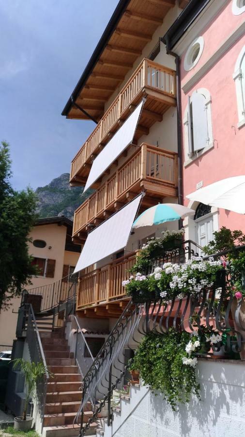Antica Casa Alboletta Apartment ริวาเดลการ์ดา ภายนอก รูปภาพ